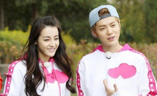 为了吃瓜进娱乐圈却红了txt,意外走红娱乐圈的奇缘